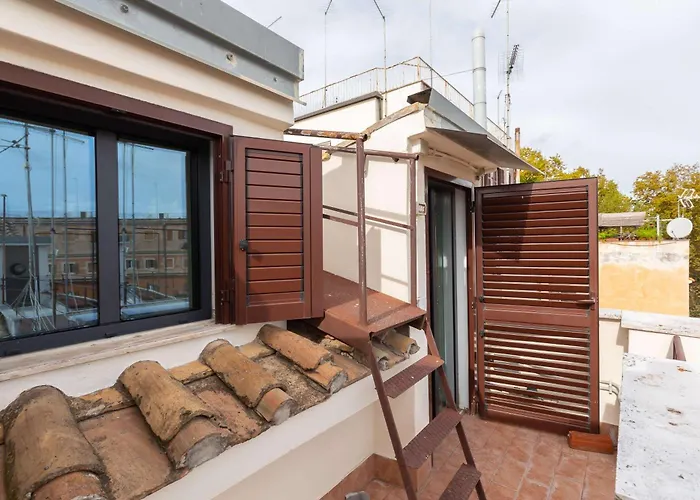 Trastevere Designer Terrace By Romeloft
